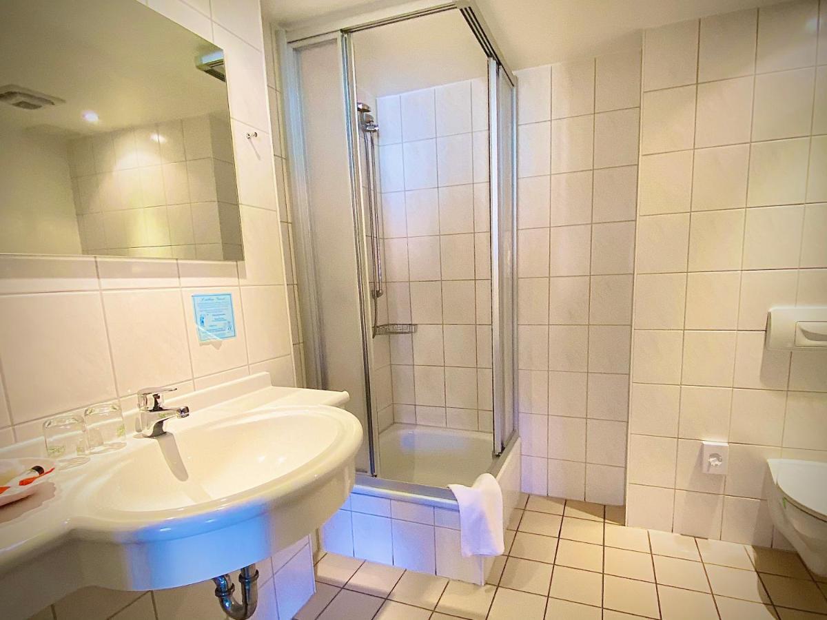 גלאוכאו Meister Baer Hotel Wettiner Hof מראה חיצוני תמונה