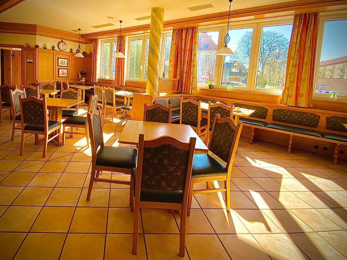 גלאוכאו Meister Baer Hotel Wettiner Hof מראה חיצוני תמונה