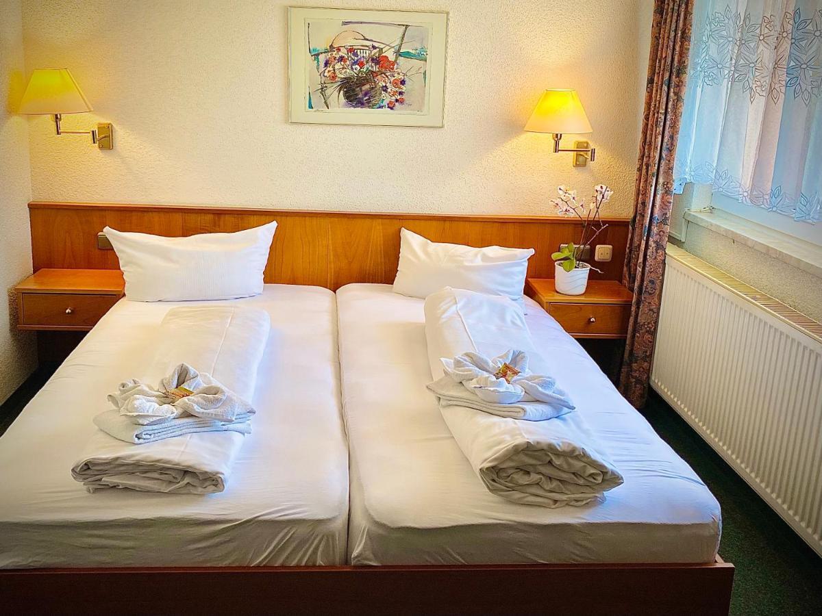 גלאוכאו Meister Baer Hotel Wettiner Hof מראה חיצוני תמונה