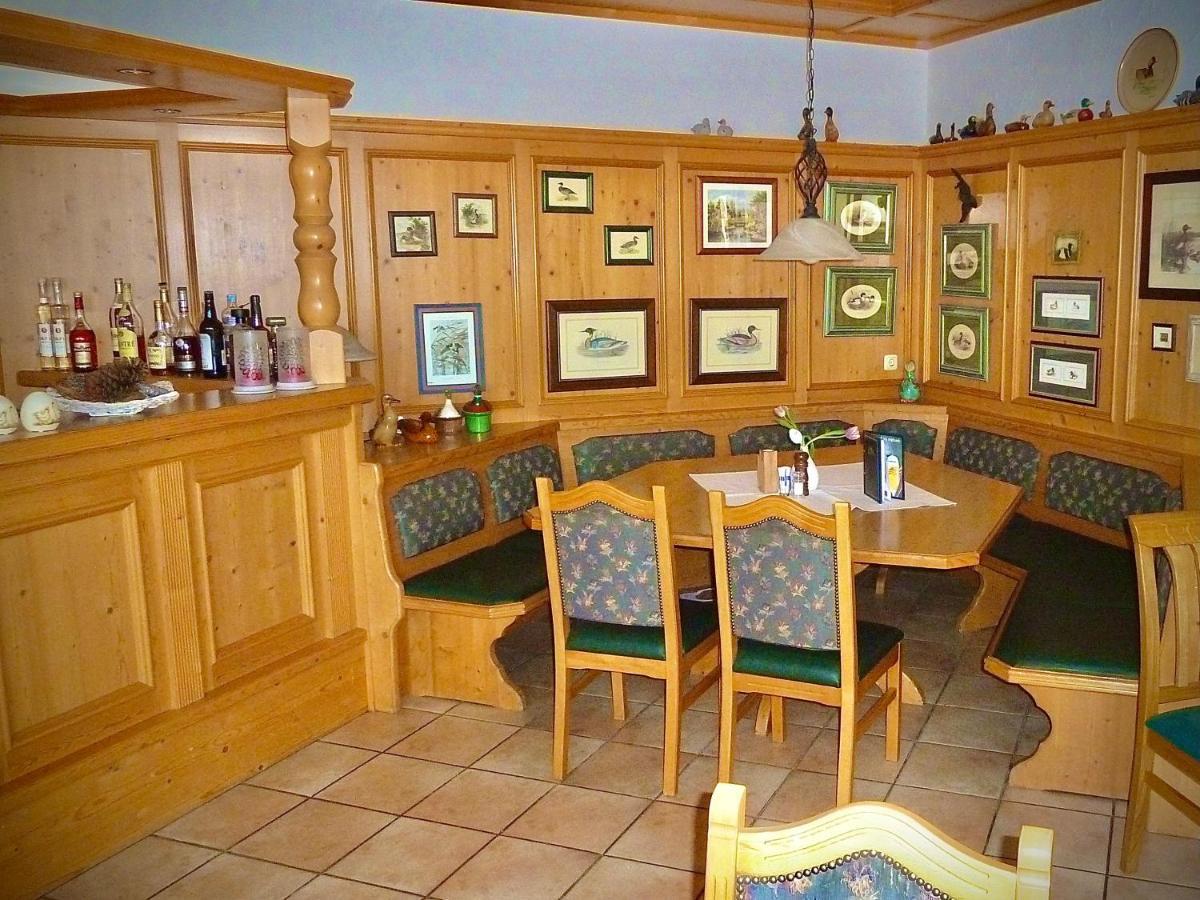 גלאוכאו Meister Baer Hotel Wettiner Hof מראה חיצוני תמונה